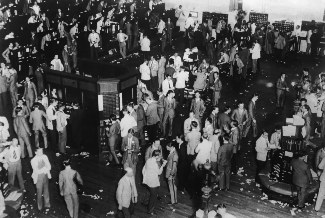 1929年股市崩盘时的交易所场景.webp.jpg