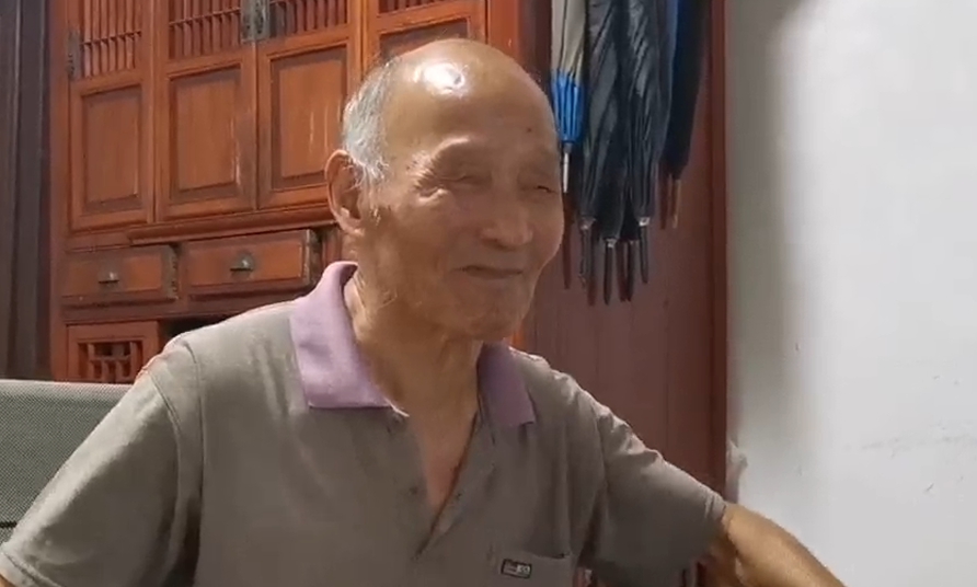 倪荣富（截图）_裁剪.jpg