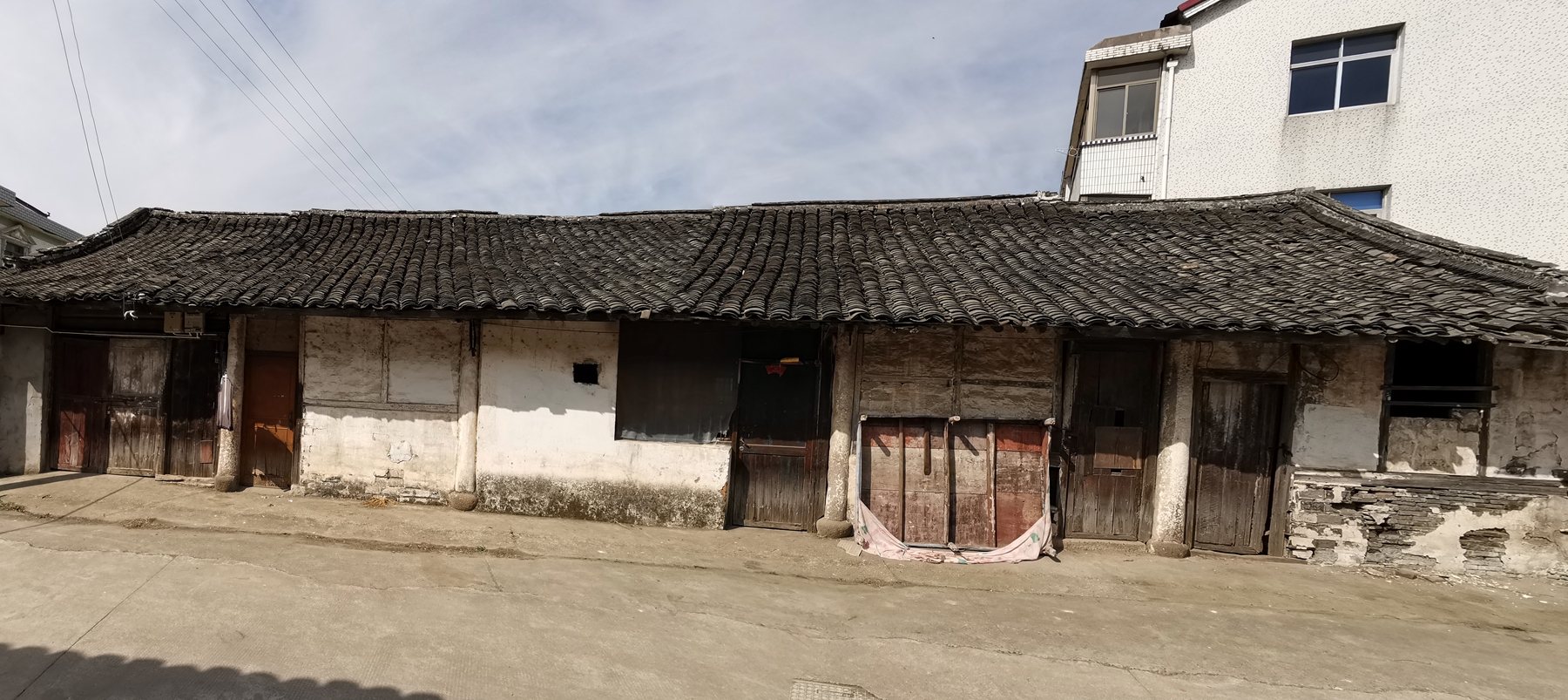 前朱余家祠堂_压缩.jpg