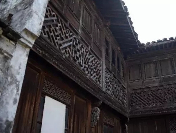 寺前老楼屋(裁剪).jpg