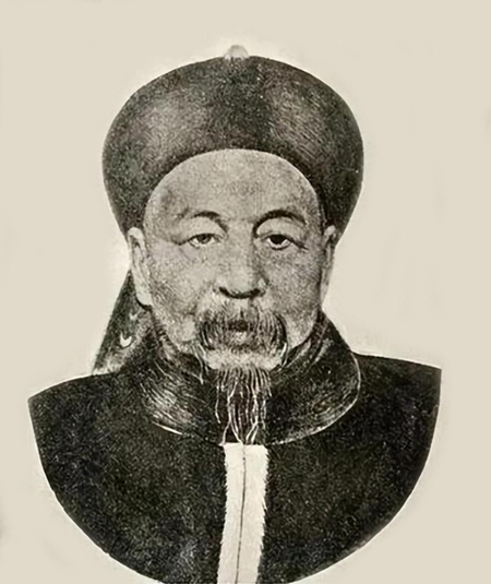 左宗棠像1 裁剪调整_副本.jpg