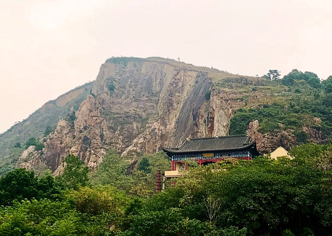 夏盖山1 调.jpg